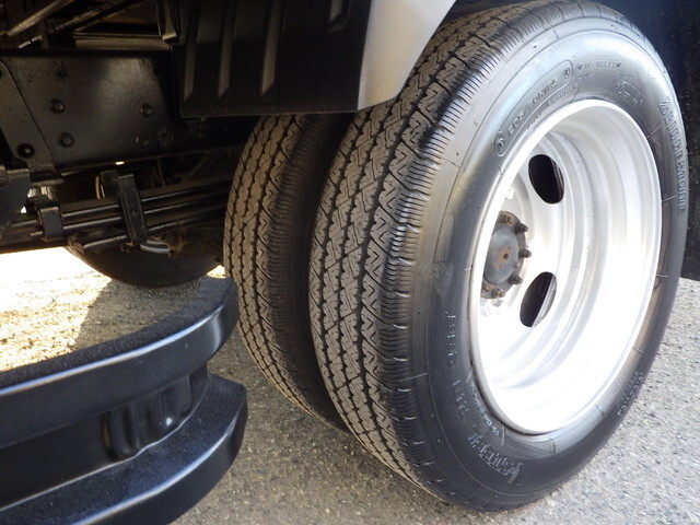 日野デュトロ平ボディ小型（2t・3t）[写真29]