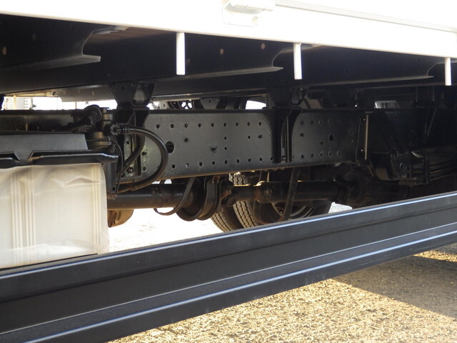 日野デュトロ平ボディ小型（2t・3t）[写真31]