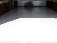 三菱ふそうキャンターアルミバン小型（2t・3t）[写真12]