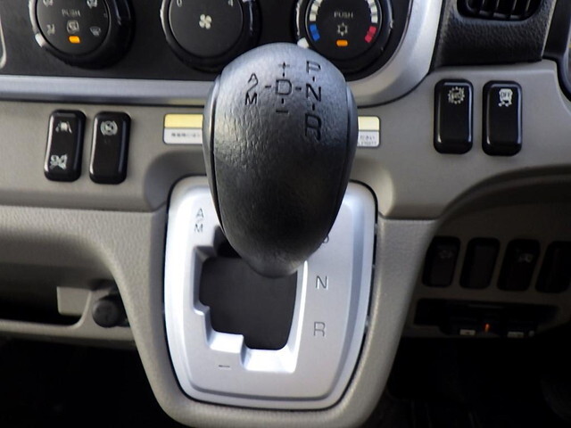 三菱ふそうキャンターアルミバン小型（2t・3t）[写真15]