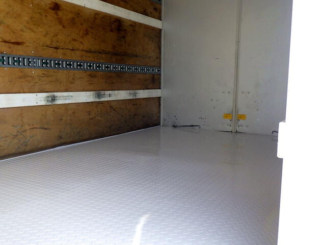 三菱ふそうキャンターアルミバン小型（2t・3t）[写真31]