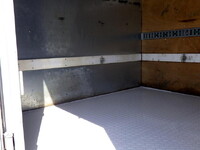 三菱ふそうキャンターアルミバン小型（2t・3t）[写真33]