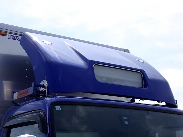 三菱ふそうキャンターアルミバン小型（2t・3t）[写真04]