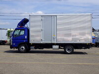 三菱ふそうキャンターアルミバン小型（2t・3t）[写真06]