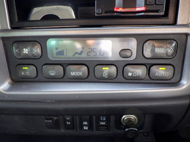 日野レンジャーコンテナ専用車中型（4t）[写真12]