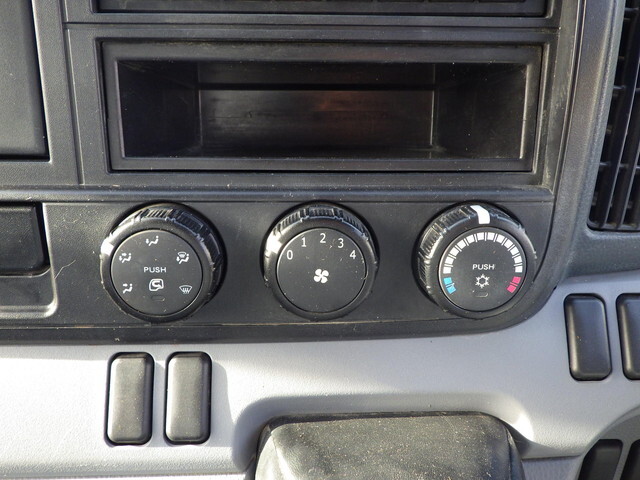 三菱ふそうキャンターダンプ小型（2t・3t）[写真11]