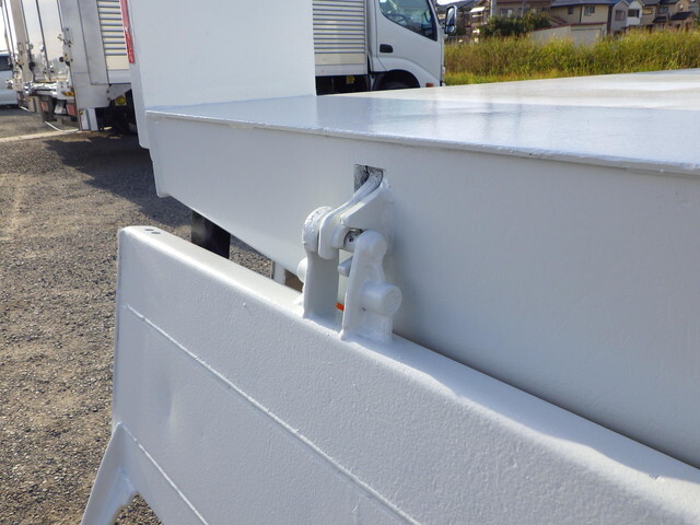 三菱ふそうキャンターダンプ小型（2t・3t）[写真20]