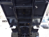 三菱ふそうキャンターダンプ小型（2t・3t）[写真24]