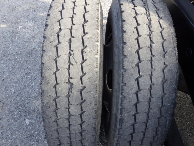 三菱ふそうキャンターダンプ小型（2t・3t）[写真37]