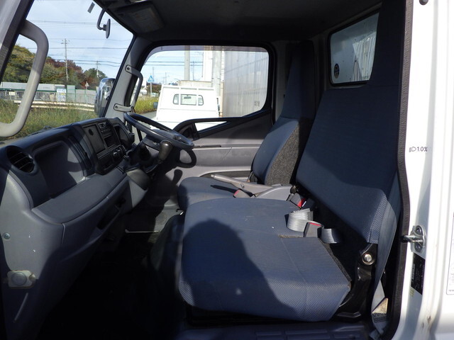 三菱ふそうキャンターダンプ小型（2t・3t）[写真08]