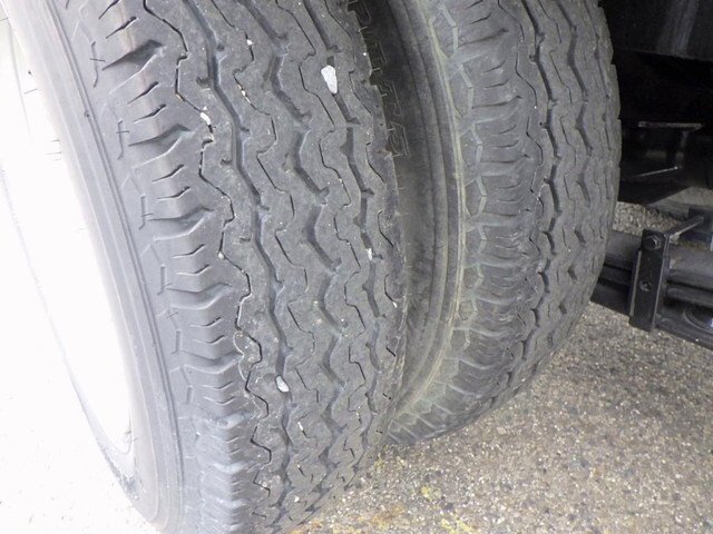 日野デュトロ散水車小型（2t・3t）[写真19]