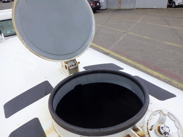 日野デュトロ散水車小型（2t・3t）[写真24]