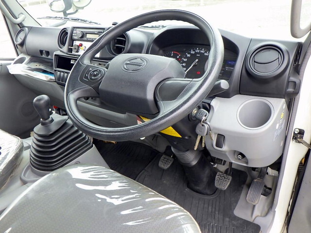 日野デュトロ散水車小型（2t・3t）[写真38]