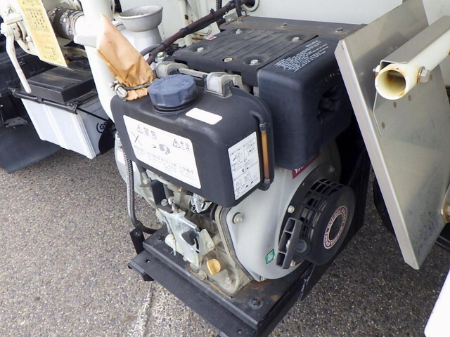 日野デュトロ散水車小型（2t・3t）[写真07]