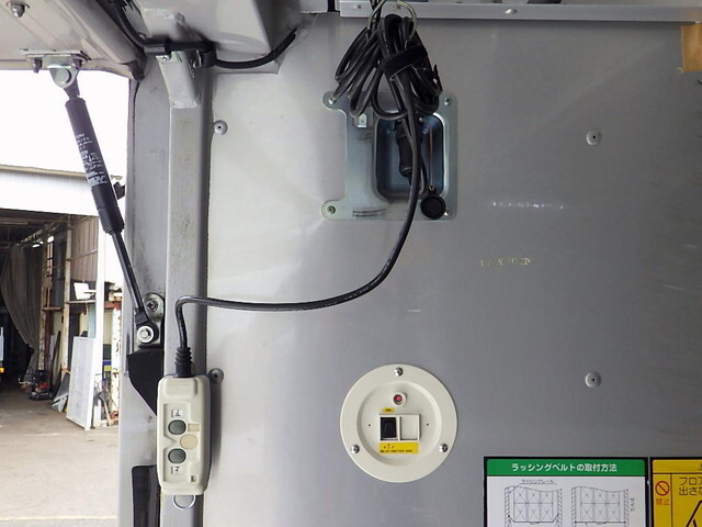 日野レンジャーアルミバン中型（4t）[写真16]