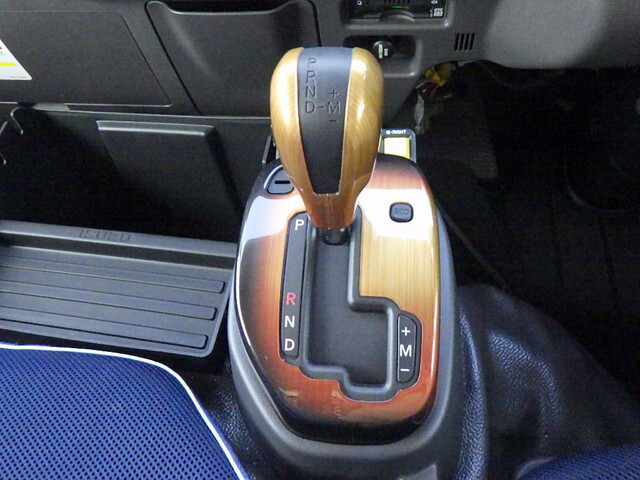 いすゞエルフ深ダンプ（土砂禁ダンプ）小型（2t・3t）[写真10]