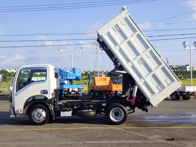 いすゞエルフ深ダンプ（土砂禁ダンプ）小型（2t・3t）[写真35]