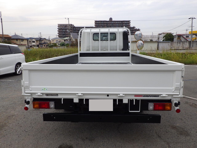 日野デュトロ平ボディ小型（2t・3t）[写真05]