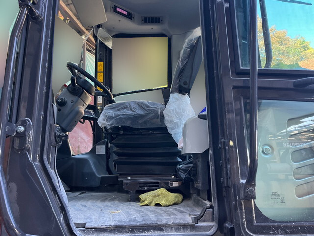 日立タイヤショベル（ホイルローダー）[写真18]