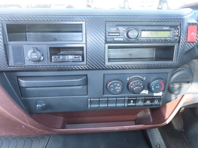 日野レンジャークレーン4段中型（4t）[写真21]