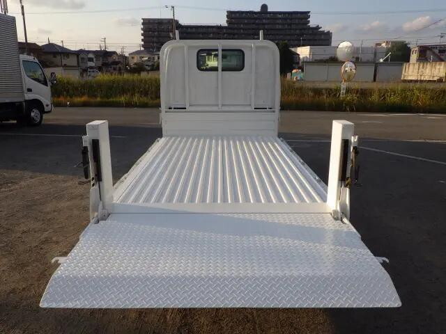 トヨタダイナ平ボディ小型（2t・3t）[写真16]