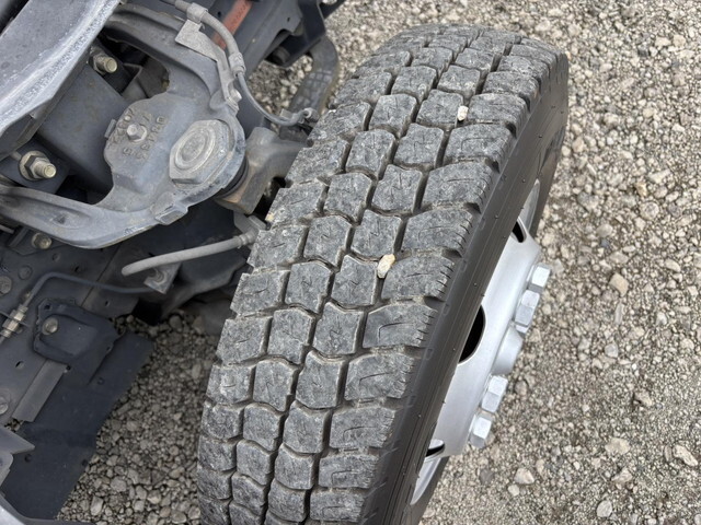 いすゞエルフ冷凍車（冷蔵車）小型（2t・3t）[写真23]