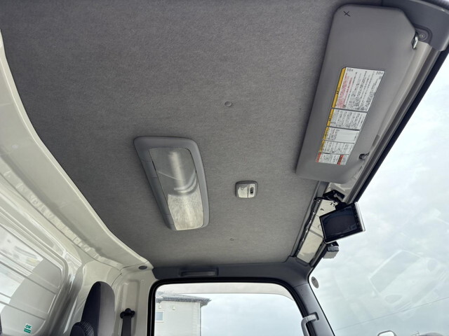 いすゞエルフ冷凍車（冷蔵車）小型（2t・3t）[写真27]