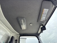 いすゞエルフ冷凍車（冷蔵車）小型（2t・3t）[写真28]