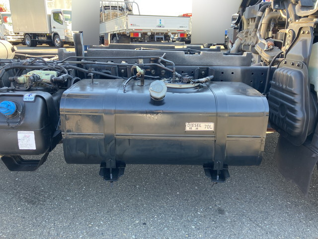 三菱ふそうキャンターダンプ小型（2t・3t）[写真18]