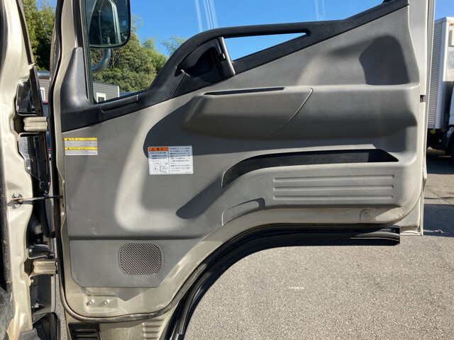 三菱ふそうキャンターダンプ小型（2t・3t）[写真24]