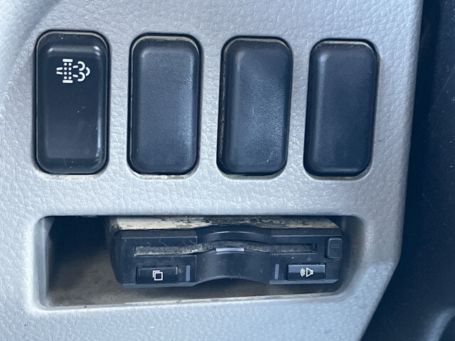 三菱ふそうキャンターダンプ小型（2t・3t）[写真37]