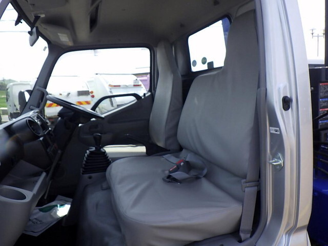 トヨタダイナクレーン3段小型（2t・3t）[写真15]