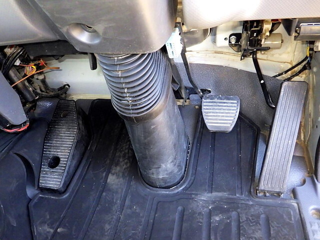 いすゞフォワードクレーン5段増トン（6t・8t）[写真18]