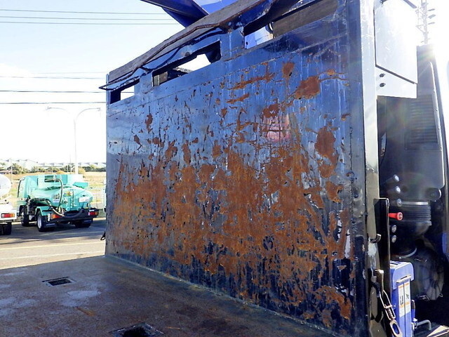 いすゞフォワードクレーン5段増トン（6t・8t）[写真08]