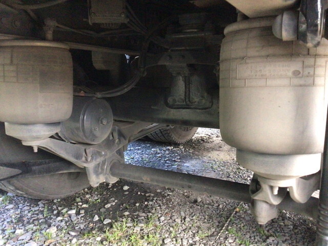 UDトラックスクオンアルミウイング大型（10t）[写真21]