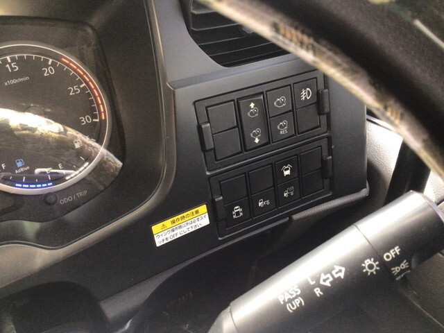 UDトラックスクオンアルミウイング大型（10t）[写真35]