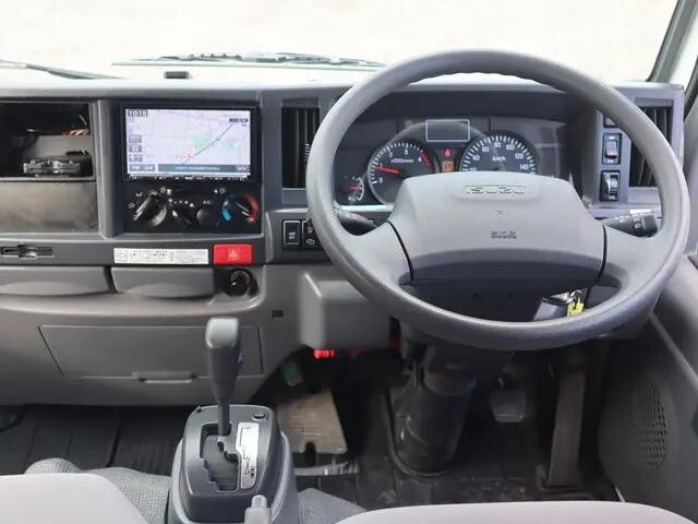 いすゞエルフダブルキャブ（Wキャブ）小型（2t・3t）[写真29]