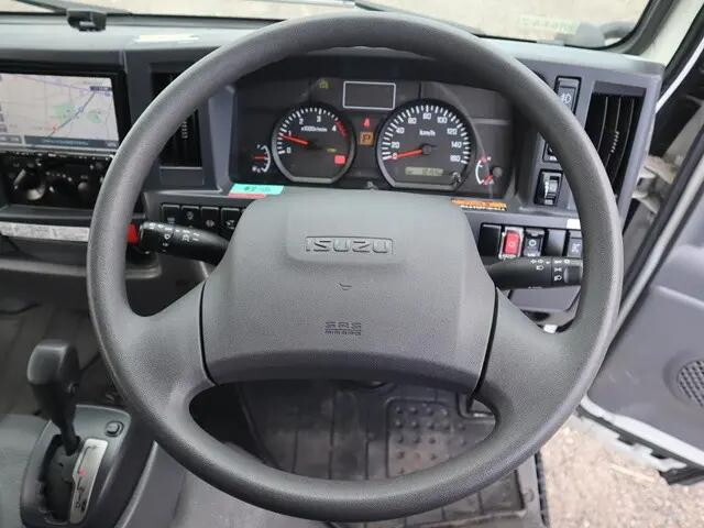 いすゞエルフダブルキャブ（Wキャブ）小型（2t・3t）[写真30]