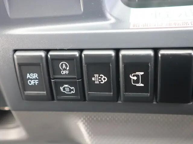 いすゞエルフダブルキャブ（Wキャブ）小型（2t・3t）[写真35]