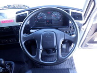 三菱ふそうファイターアルミウイング中型（4t）[写真11]