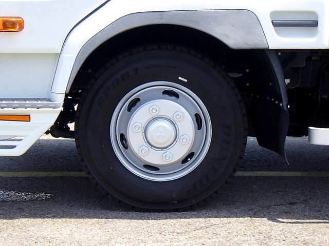 三菱ふそうファイターアルミウイング中型（4t）[写真19]