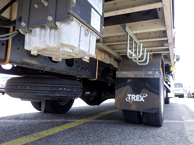 三菱ふそうファイターアルミウイング中型（4t）[写真22]