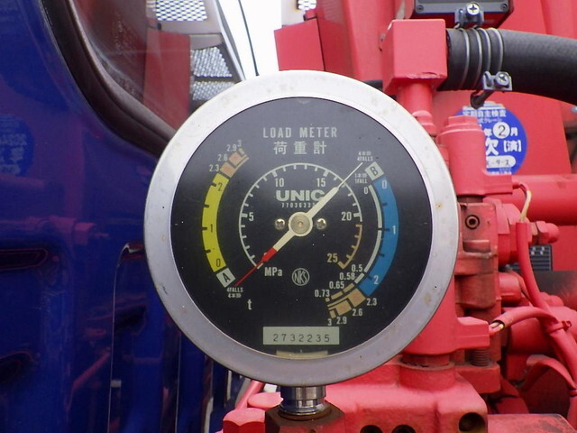 いすゞフォワードクレーン3段中型（4t）[写真17]