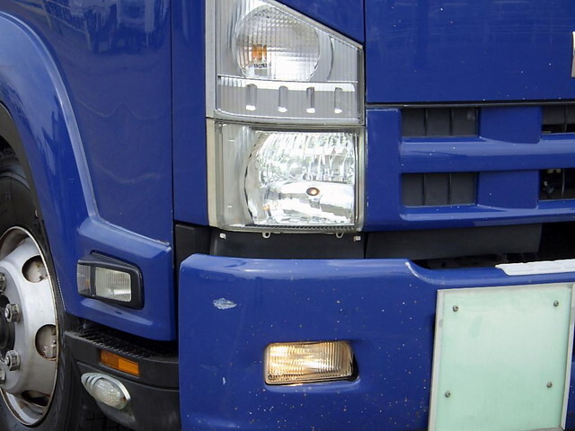 いすゞフォワードクレーン3段中型（4t）[写真19]