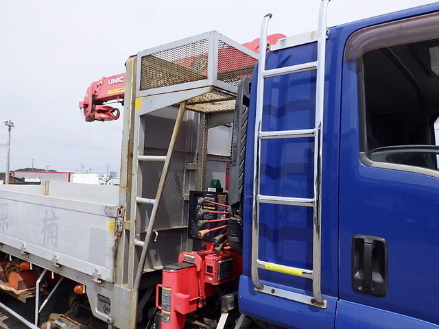 いすゞフォワードクレーン3段中型（4t）[写真20]