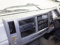 いすゞフォワードクレーン3段中型（4t）[写真36]