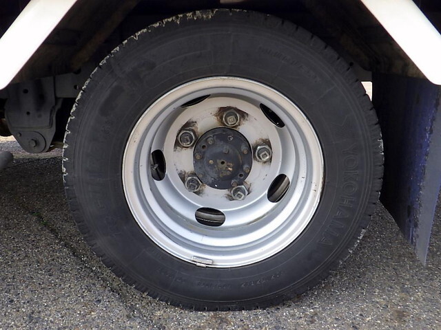 日野デュトロ冷凍車（冷蔵車）小型（2t・3t）[写真23]