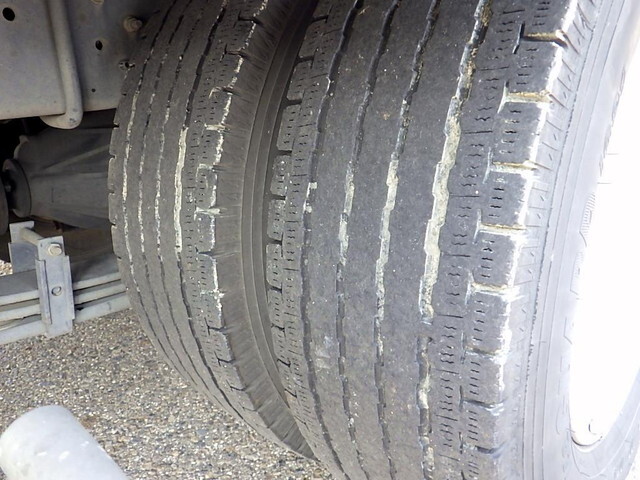 日野デュトロ冷凍車（冷蔵車）小型（2t・3t）[写真24]