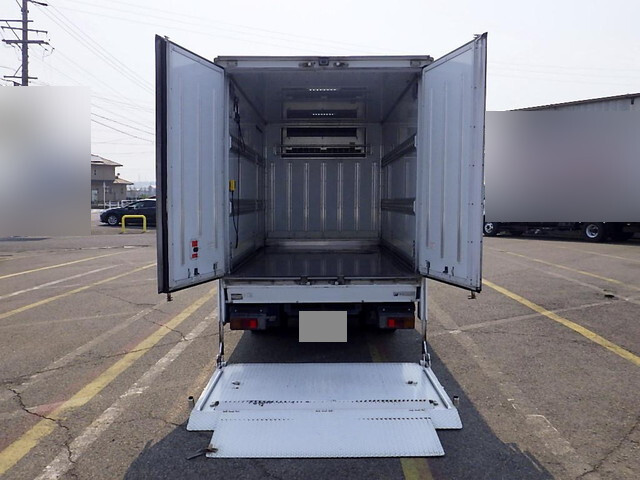 日野デュトロ冷凍車（冷蔵車）小型（2t・3t）[写真06]