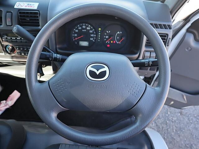 マツダボンゴ平ボディ小型（2t・3t）[写真04]